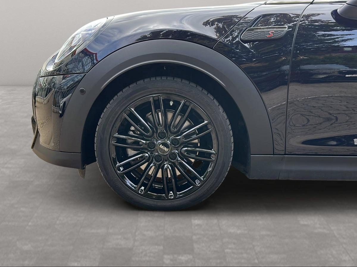 Originalaufnahme des Fahrzeugs Originalaufnahme des Fahrzeugs