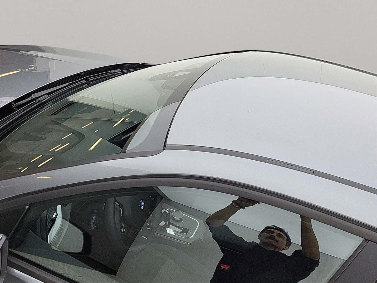 Originalaufnahme des Fahrzeugs Originalaufnahme des Fahrzeugs