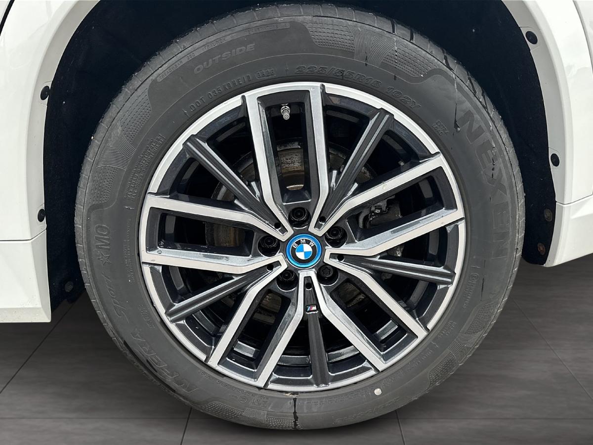 Originalaufnahme des Fahrzeugs Originalaufnahme des Fahrzeugs
