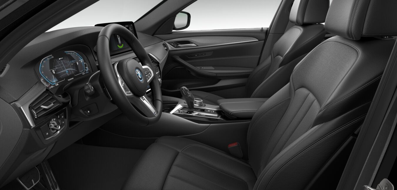 BMW BMW 5er im Innenraum seitlich BMW BMW 5er im Innenraum seitlich
