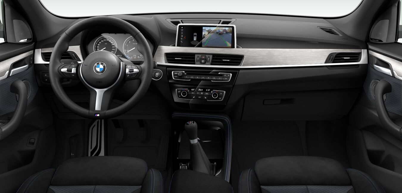 BMW BMW X im Innenraum von vorne