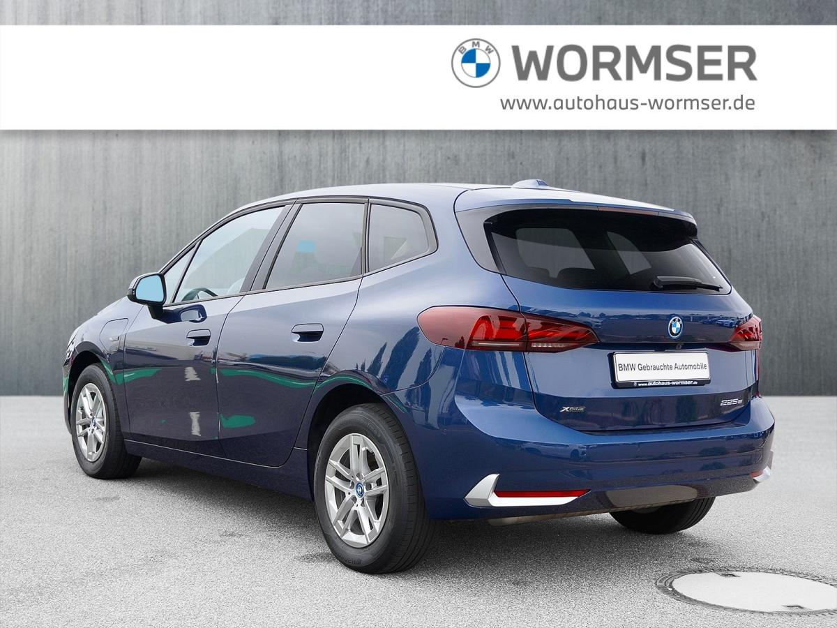 Originalaufnahme des Fahrzeugs Originalaufnahme des Fahrzeugs