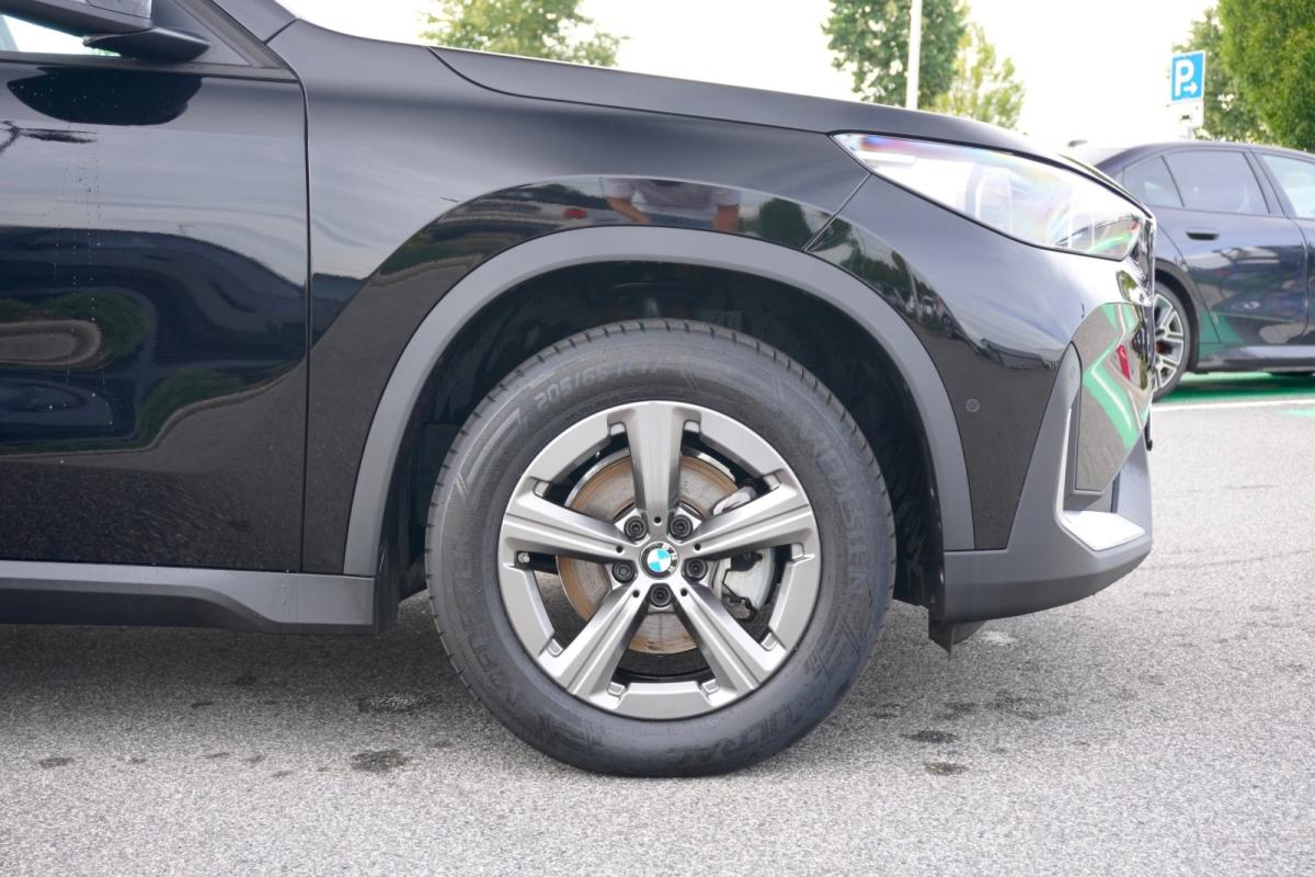 Originalaufnahme des Fahrzeugs Originalaufnahme des Fahrzeugs