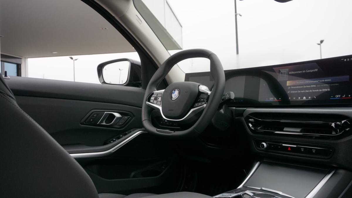 Originalaufnahme des Fahrzeugs Originalaufnahme des Fahrzeugs