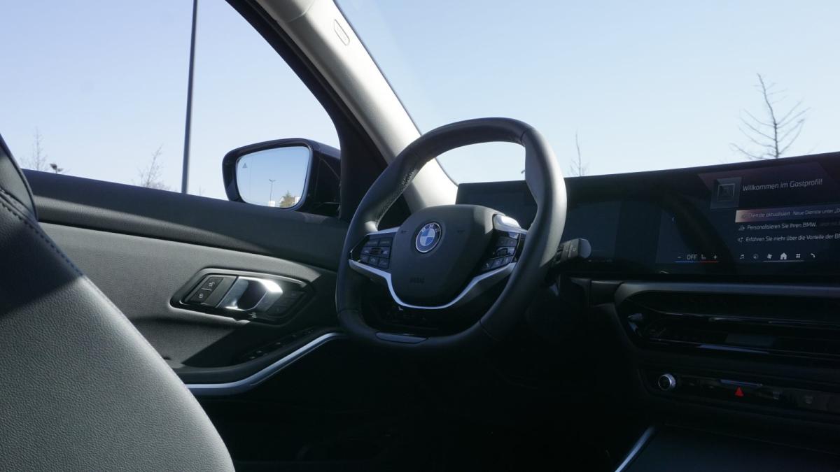 Originalaufnahme des Fahrzeugs Originalaufnahme des Fahrzeugs