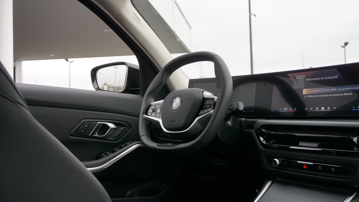 Originalaufnahme des Fahrzeugs Originalaufnahme des Fahrzeugs