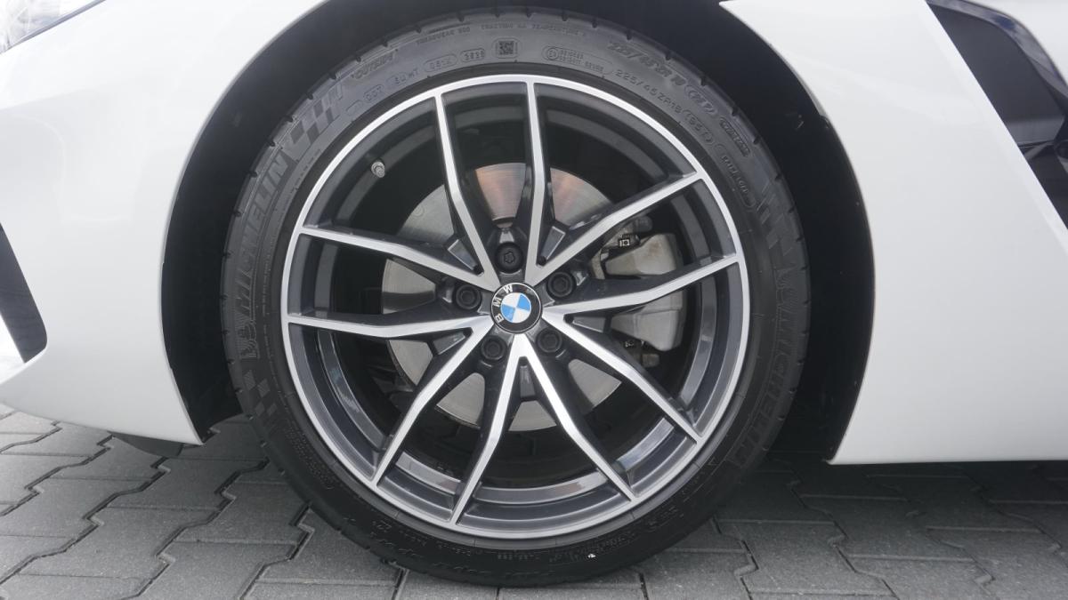 Originalaufnahme des Fahrzeugs Originalaufnahme des Fahrzeugs