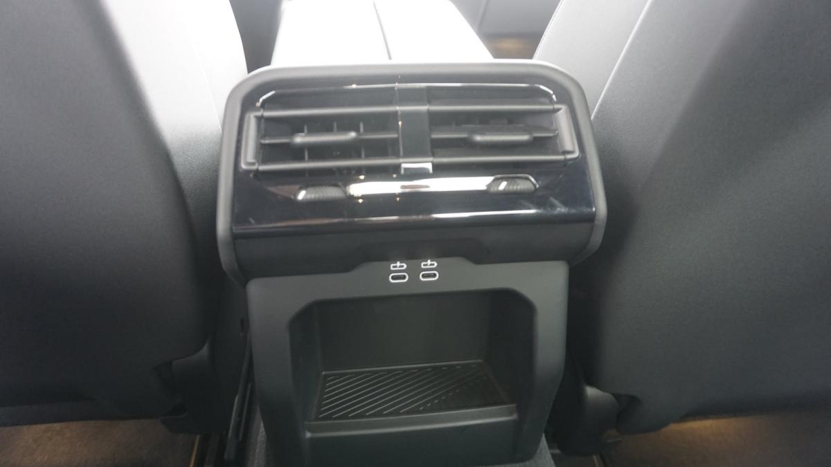 Originalaufnahme des Fahrzeugs Originalaufnahme des Fahrzeugs