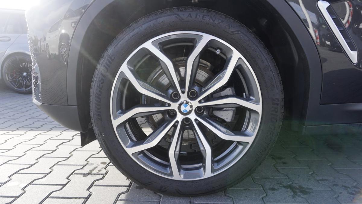 Originalaufnahme des Fahrzeugs Originalaufnahme des Fahrzeugs