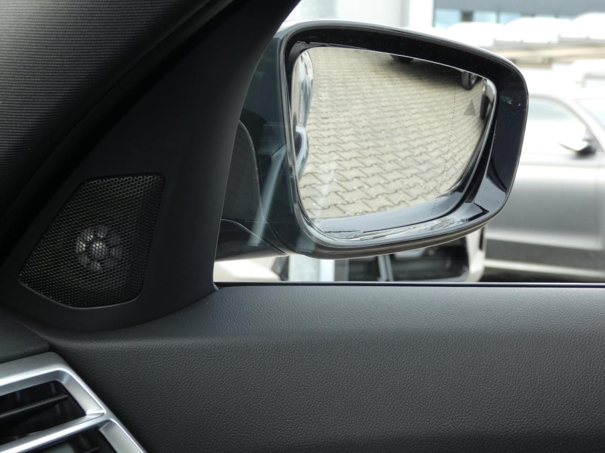 Originalaufnahme des Fahrzeugs