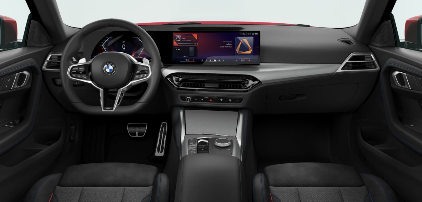 BMW BMW 2er im Innenraum von vorne BMW BMW 2er im Innenraum von vorne