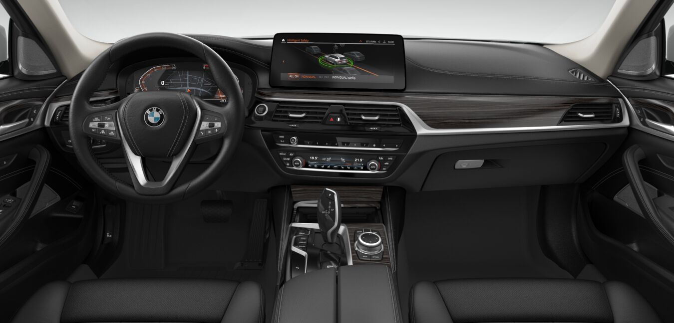 BMW BMW 5er im Innenraum von vorne BMW BMW 5er im Innenraum von vorne