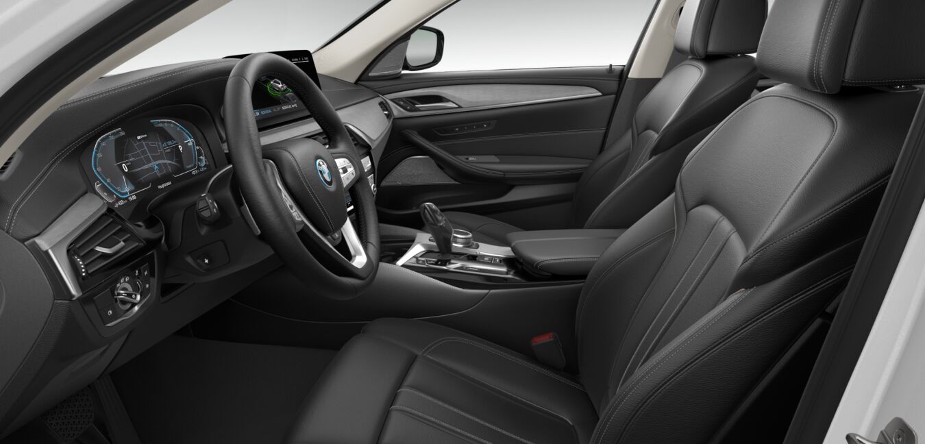 BMW BMW 5er im Innenraum seitlich BMW BMW 5er im Innenraum seitlich