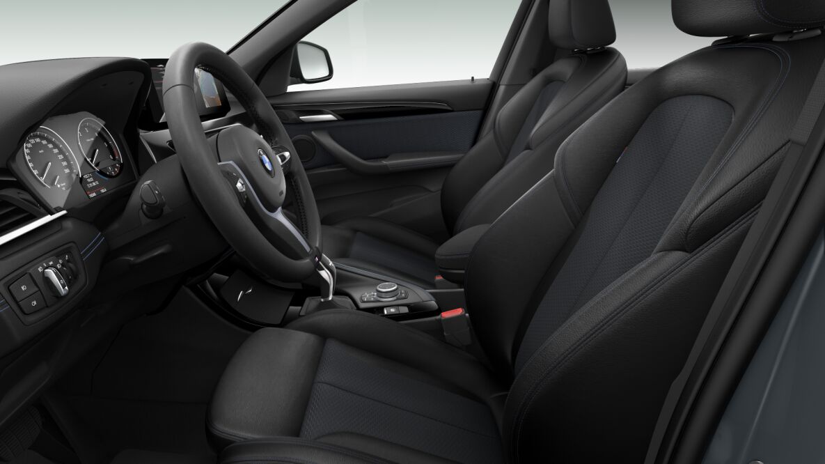 BMW BMW X im Innenraum seitlich BMW BMW X im Innenraum seitlich