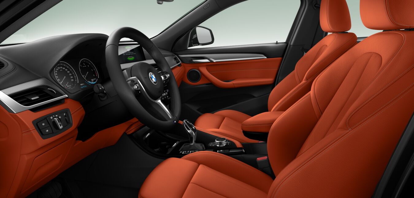 BMW BMW X im Innenraum seitlich BMW BMW X im Innenraum seitlich