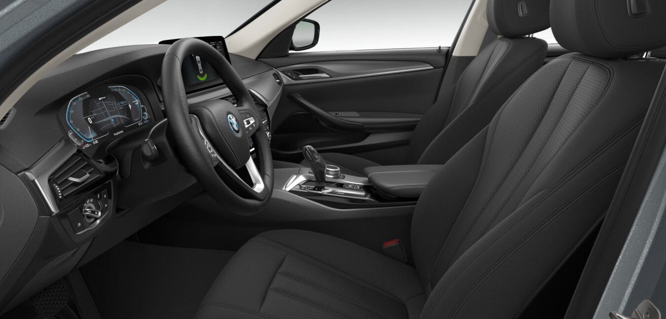 BMW BMW 5er im Innenraum seitlich BMW BMW 5er im Innenraum seitlich