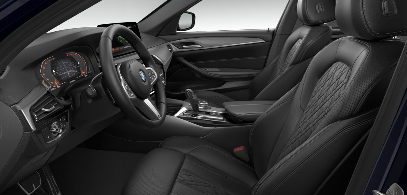 BMW BMW 5er im Innenraum seitlich BMW BMW 5er im Innenraum seitlich