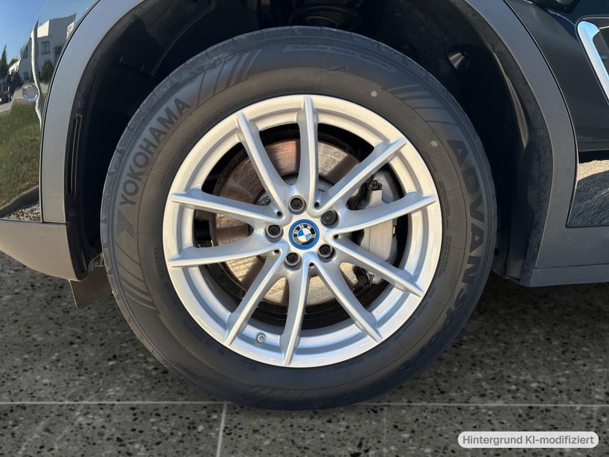 Originalaufnahme des Fahrzeugs Originalaufnahme des Fahrzeugs