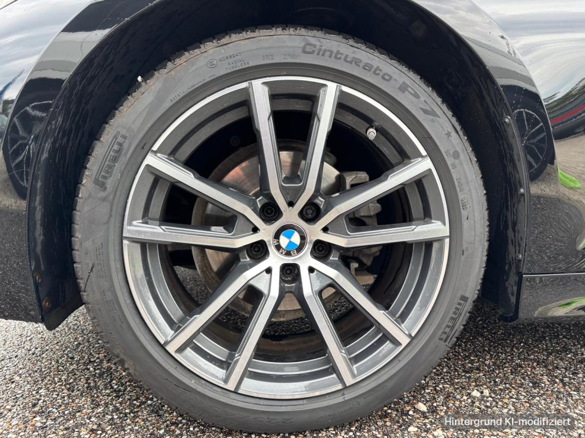 Originalaufnahme des Fahrzeugs Originalaufnahme des Fahrzeugs
