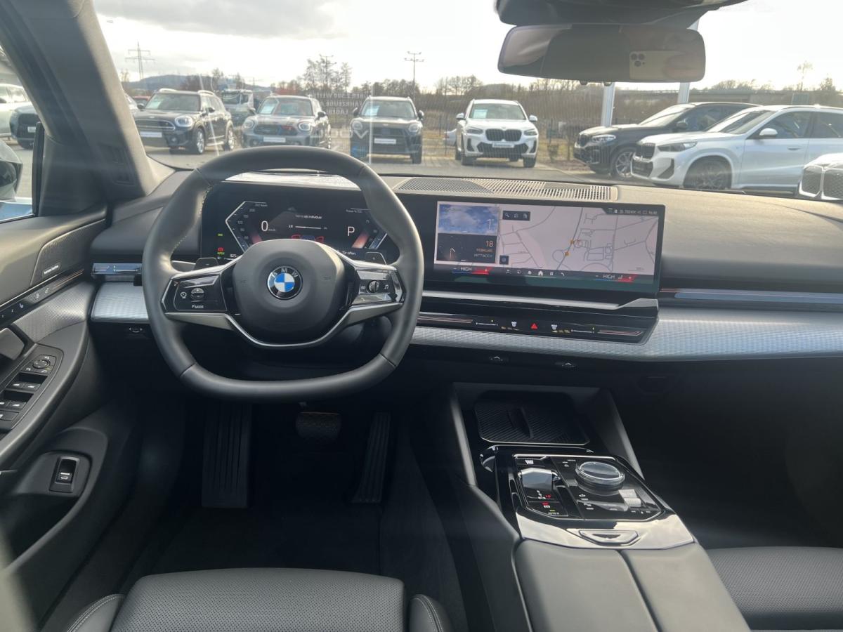 BMW 520d Limousine im Innenraum