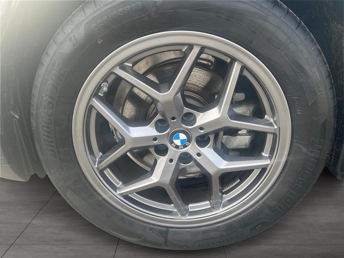 BMW 520d Limousine mit Detailansicht auf die Felgen