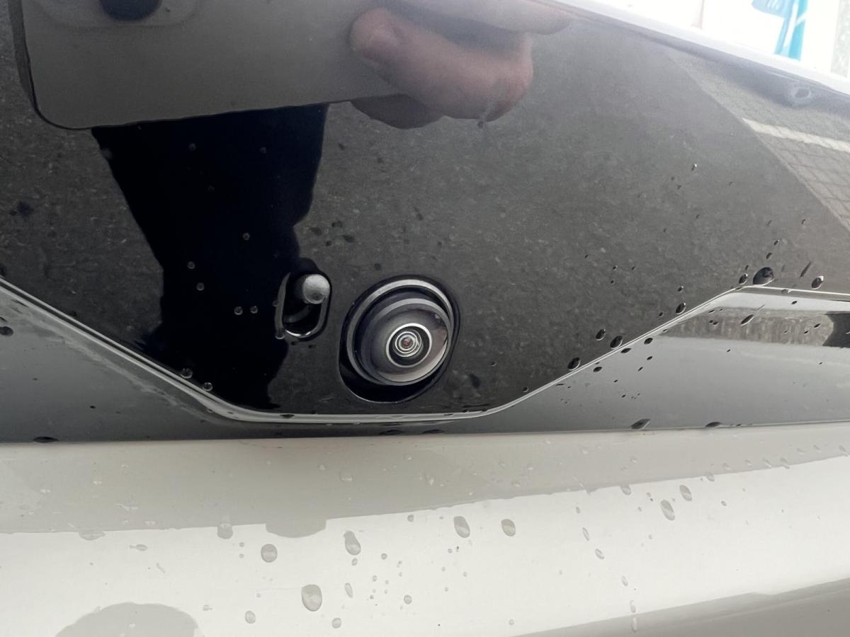 Originalaufnahme des Fahrzeugs Originalaufnahme des Fahrzeugs