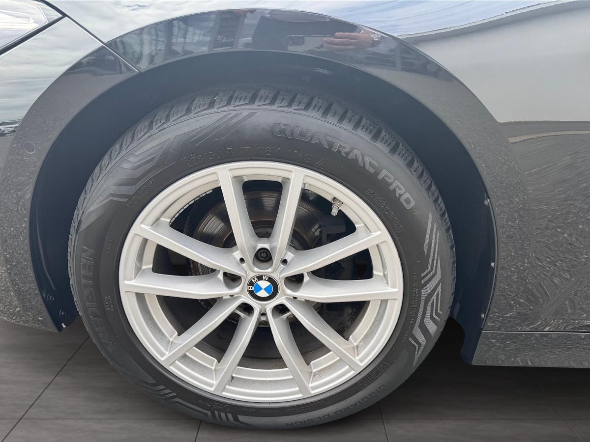Originalaufnahme des Fahrzeugs Originalaufnahme des Fahrzeugs