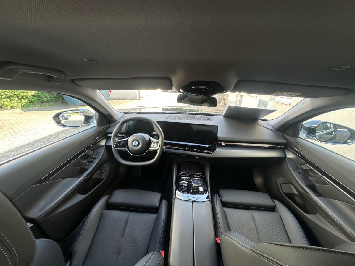Originalaufnahme des Fahrzeugs Originalaufnahme des Fahrzeugs
