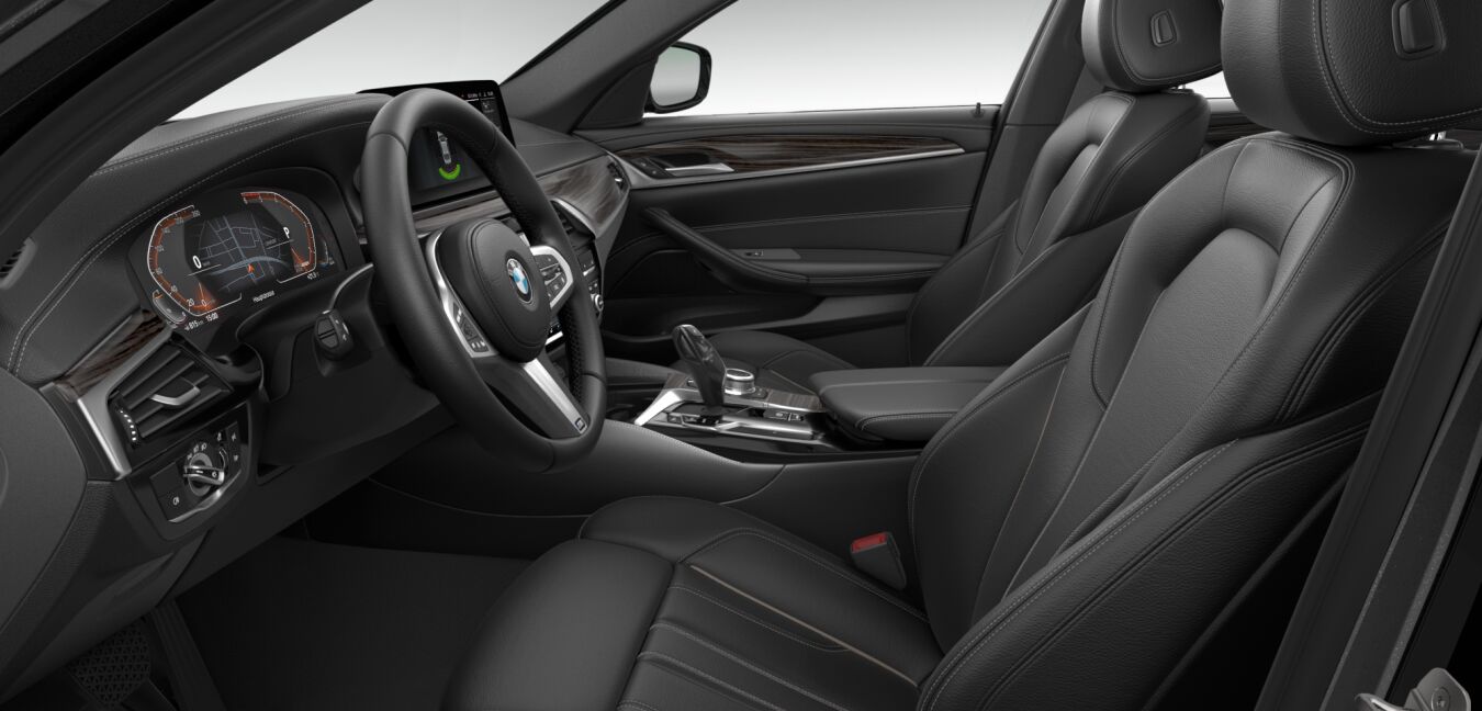 BMW BMW 5er im Innenraum seitlich BMW BMW 5er im Innenraum seitlich
