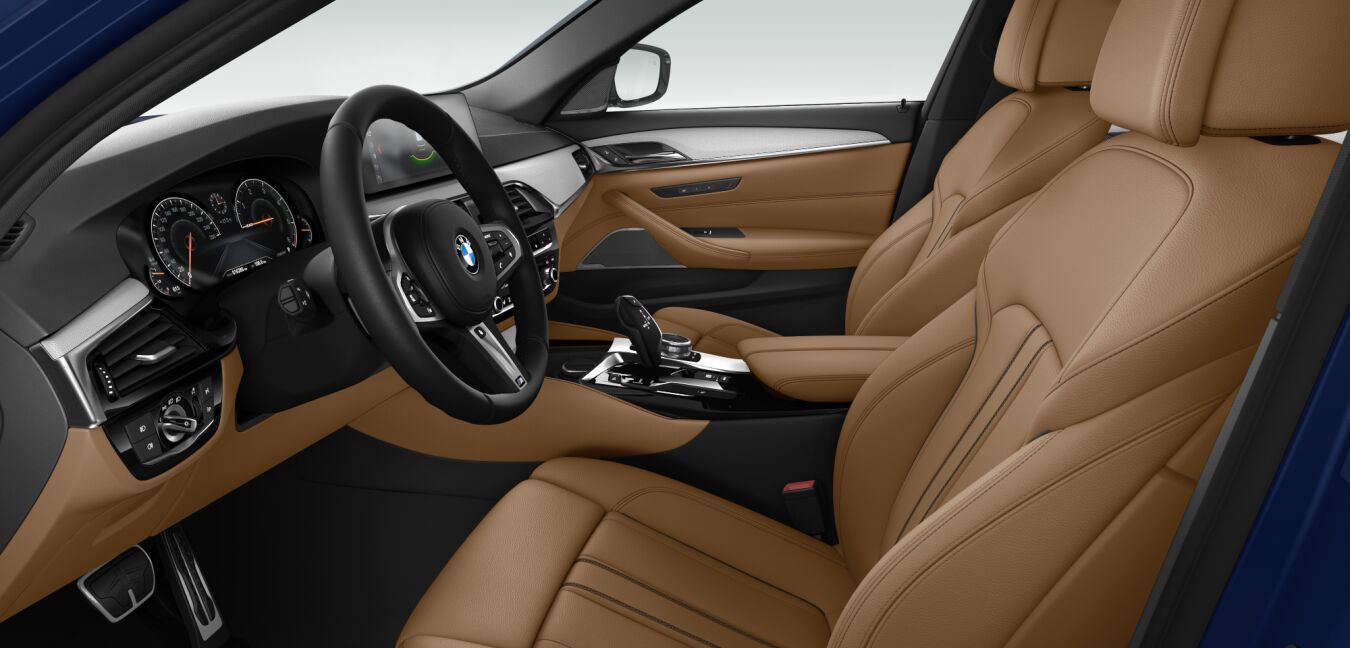 BMW BMW 5er im Innenraum seitlich BMW BMW 5er im Innenraum seitlich
