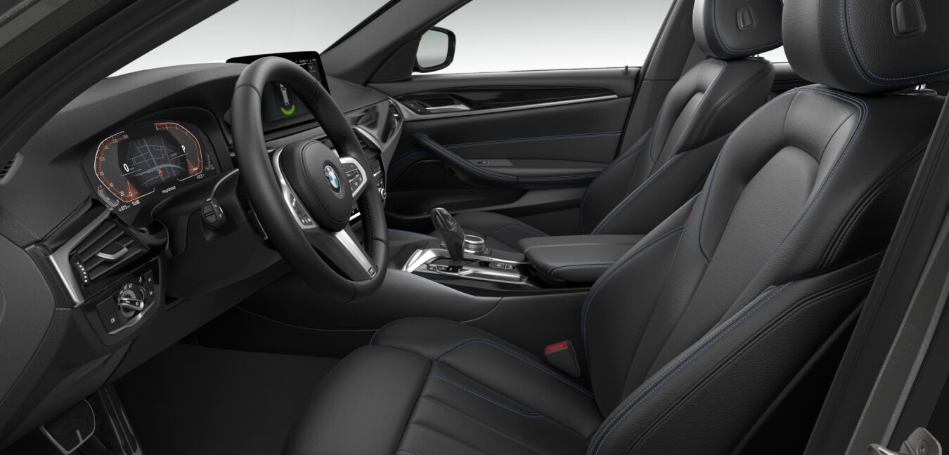 BMW BMW 5er im Innenraum seitlich BMW BMW 5er im Innenraum seitlich