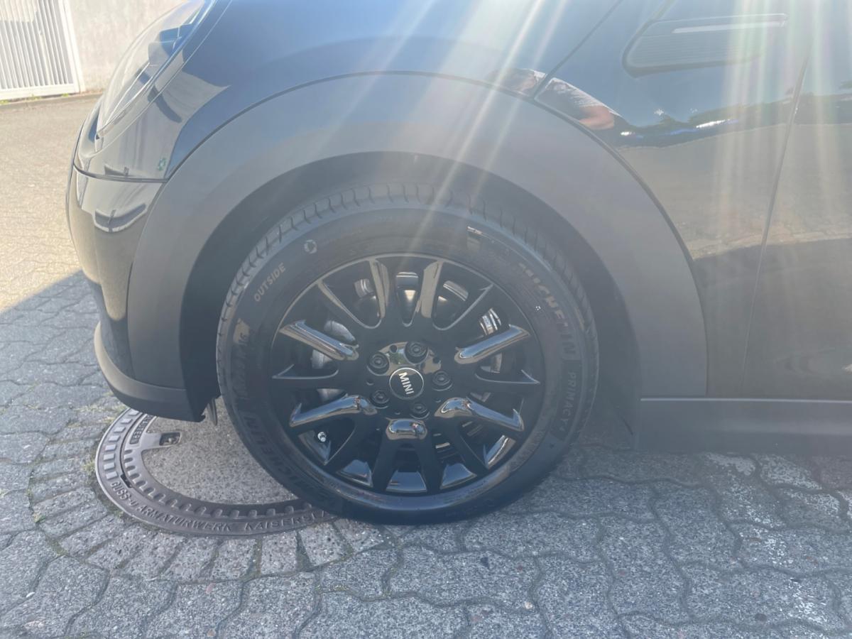 Originalaufnahme des Fahrzeugs Originalaufnahme des Fahrzeugs