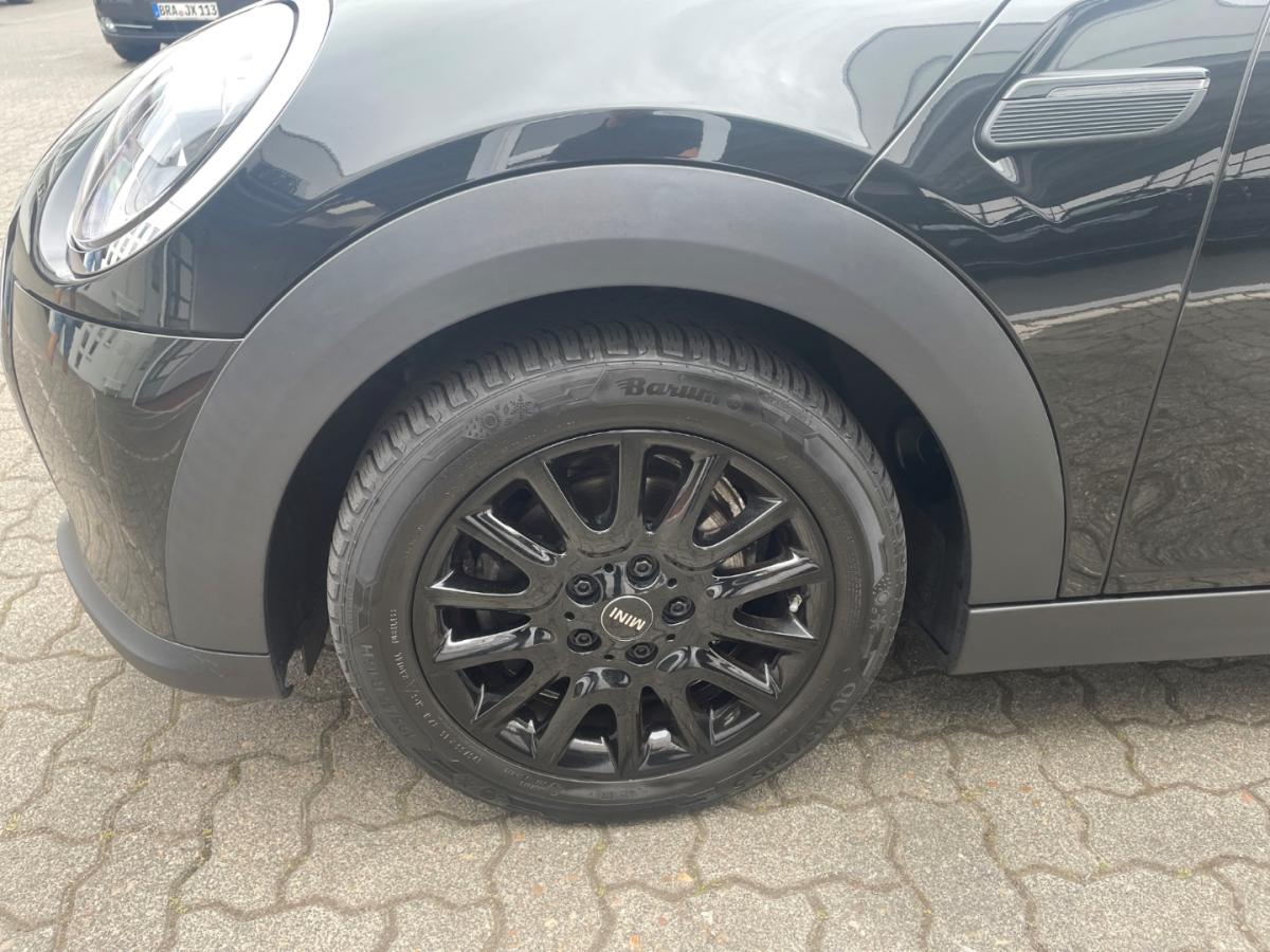 Originalaufnahme des Fahrzeugs Originalaufnahme des Fahrzeugs
