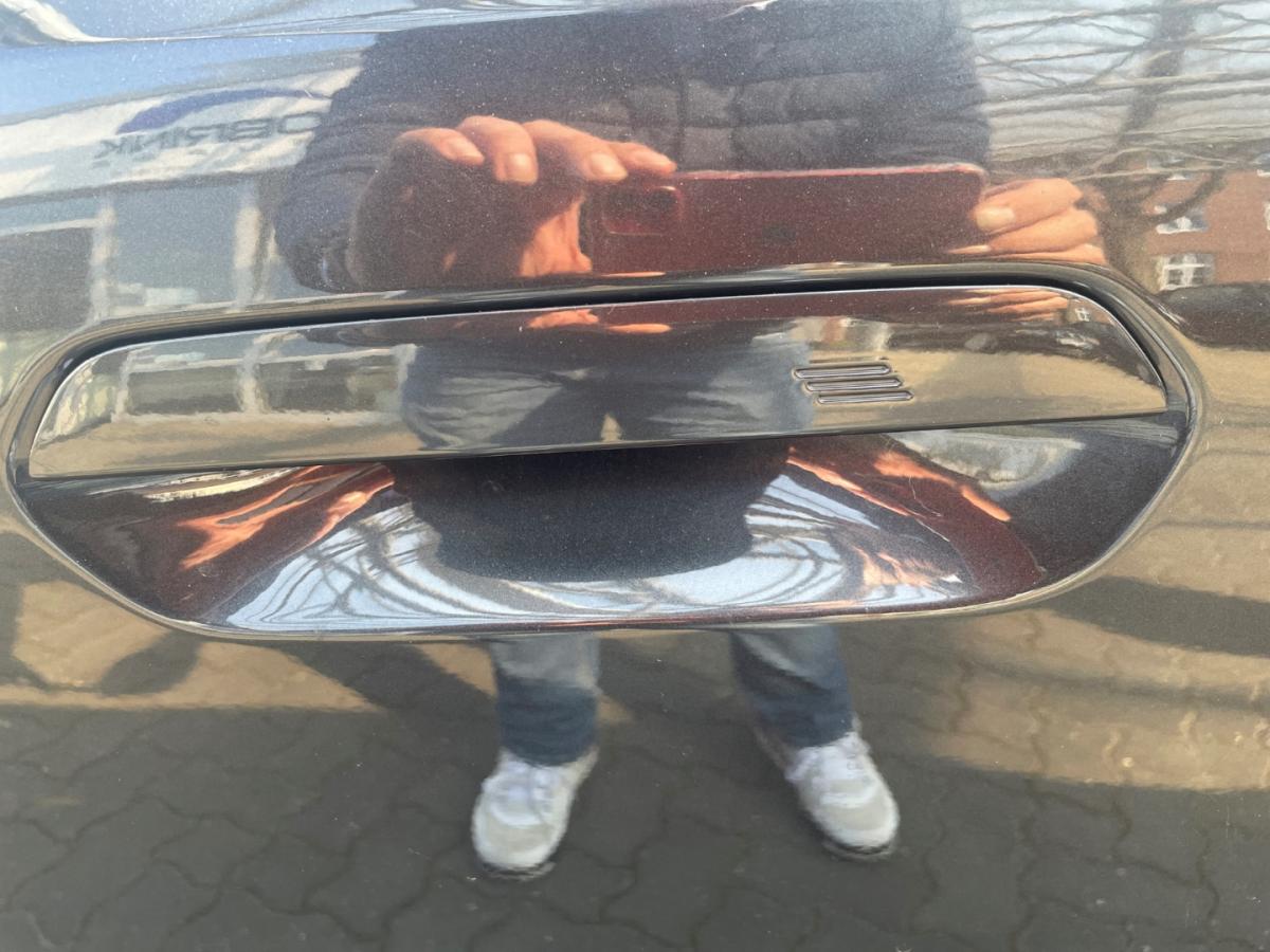 Originalaufnahme des Fahrzeugs Originalaufnahme des Fahrzeugs