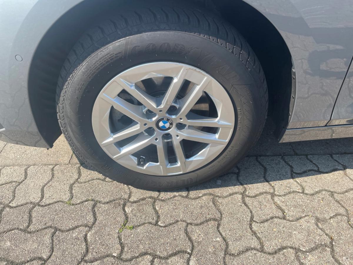 Originalaufnahme des Fahrzeugs Originalaufnahme des Fahrzeugs