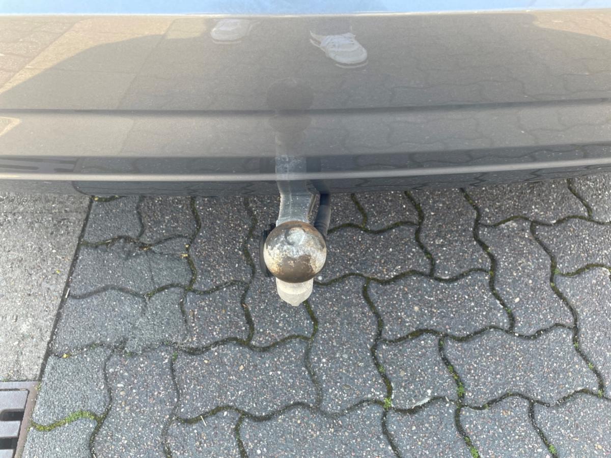 Originalaufnahme des Fahrzeugs Originalaufnahme des Fahrzeugs