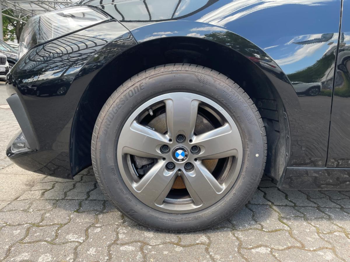 Originalaufnahme des Fahrzeugs Originalaufnahme des Fahrzeugs