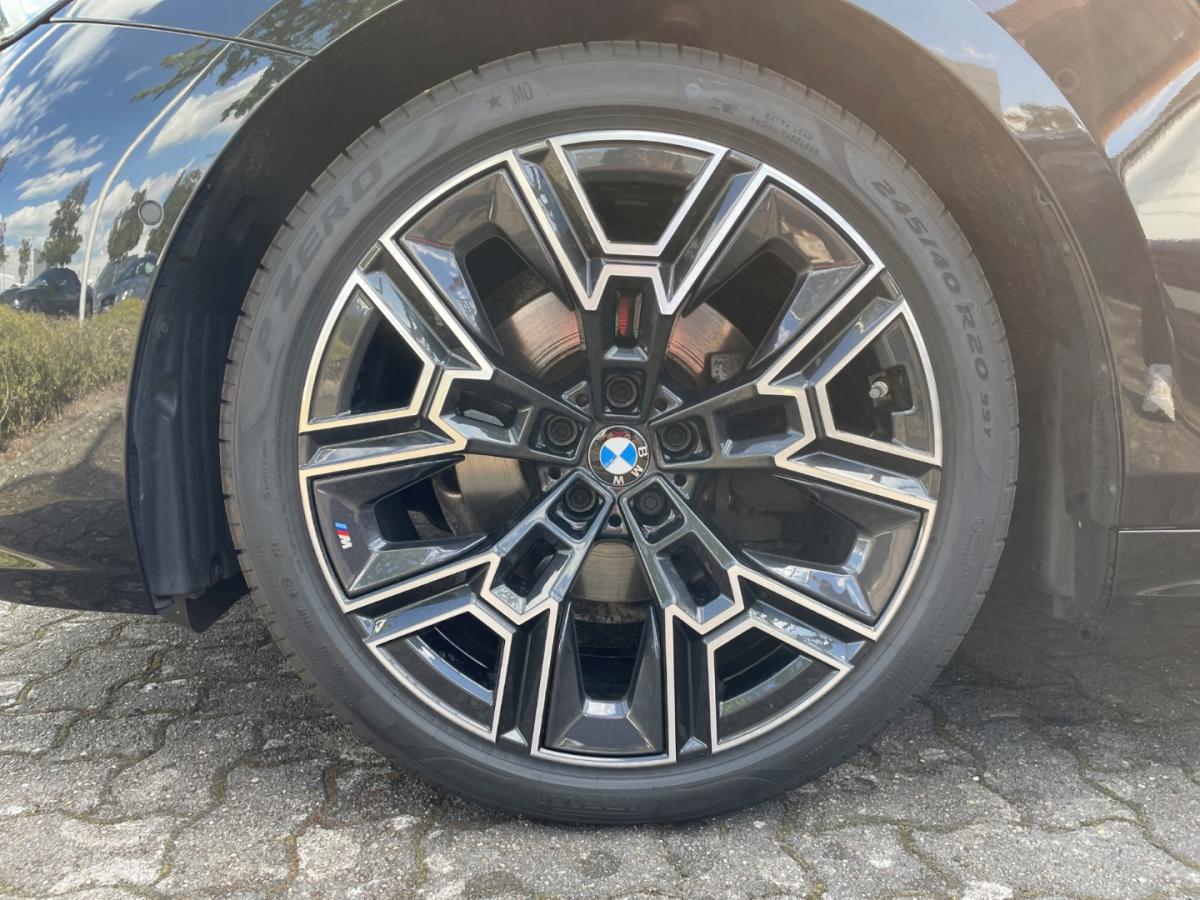 Originalaufnahme des Fahrzeugs