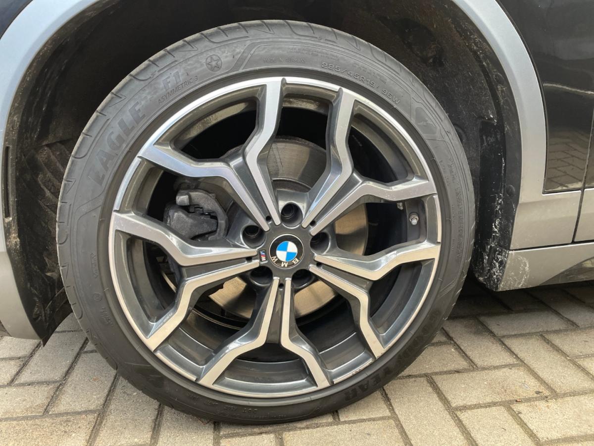 Originalaufnahme des Fahrzeugs Originalaufnahme des Fahrzeugs