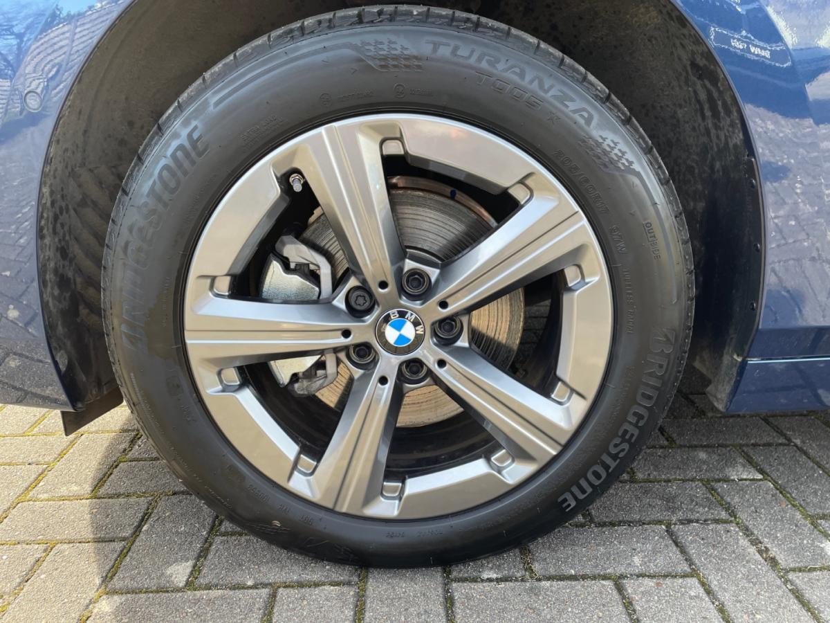 Originalaufnahme des Fahrzeugs Originalaufnahme des Fahrzeugs
