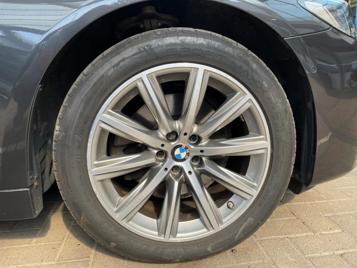 Originalaufnahme des Fahrzeugs Originalaufnahme des Fahrzeugs