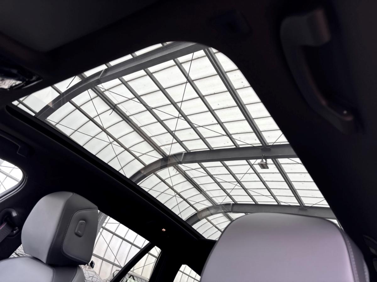 Originalaufnahme des Fahrzeugs Originalaufnahme des Fahrzeugs