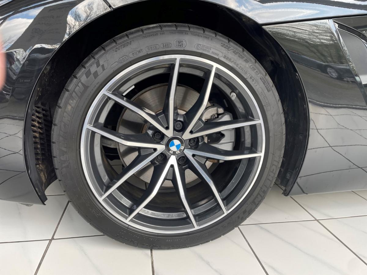 Originalaufnahme des Fahrzeugs Originalaufnahme des Fahrzeugs