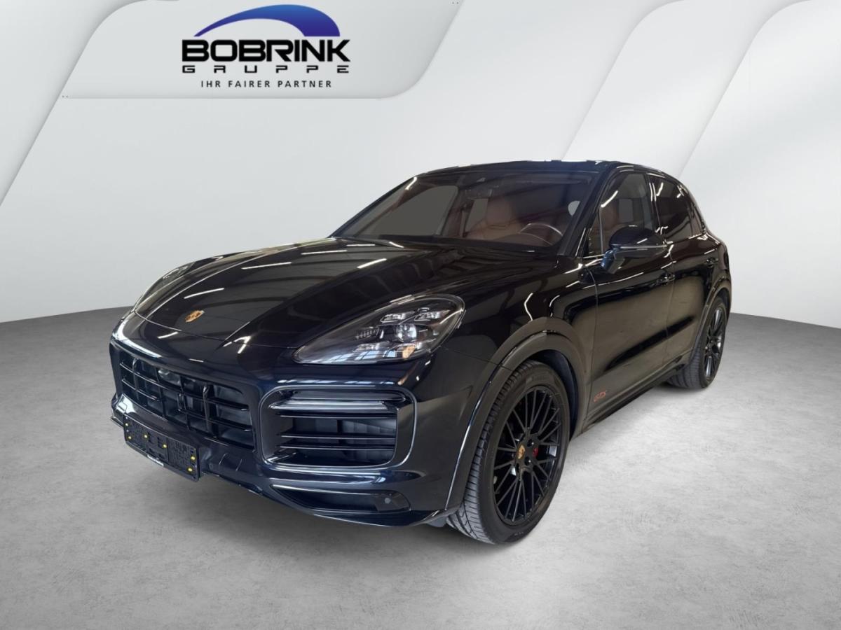 PORSCHE Cayenne in Blau von vorne