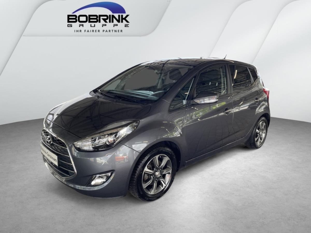 HYUNDAI ix20 in Grau von vorne
