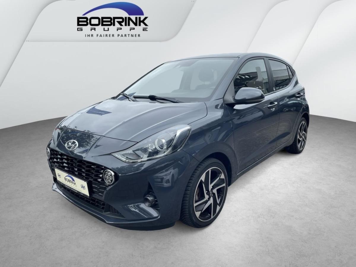 HYUNDAI i10 in Grau von vorne
