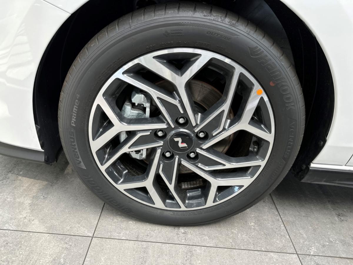 Originalaufnahme des Fahrzeugs