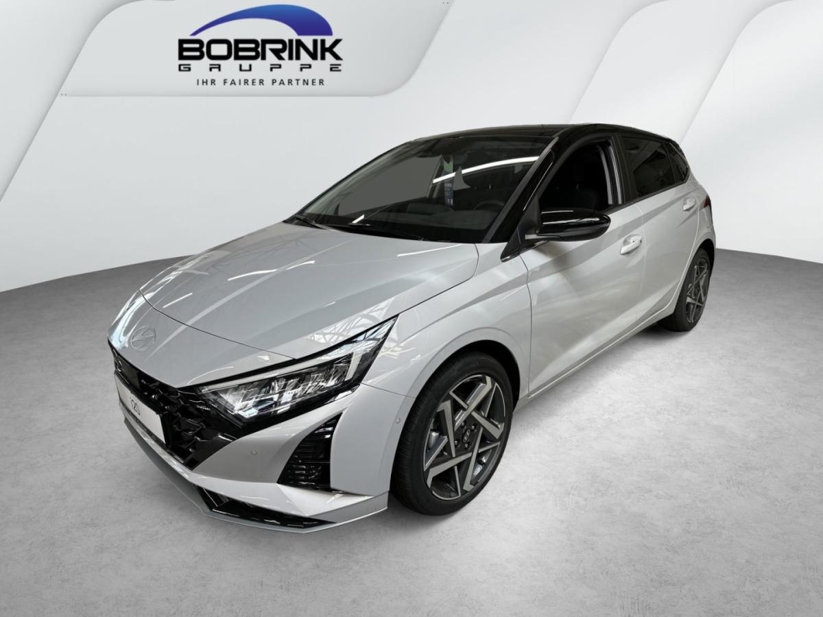 HYUNDAI i20 in Grau von vorne