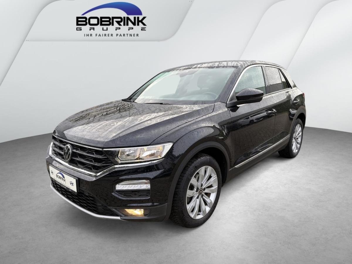 VW T-Roc in Schwarz von vorne