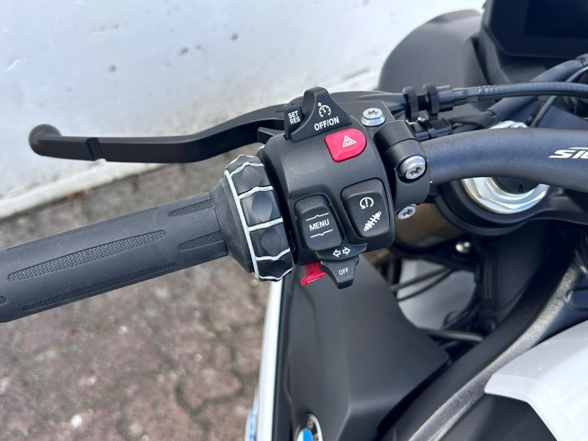 Originalaufnahme des Fahrzeugs